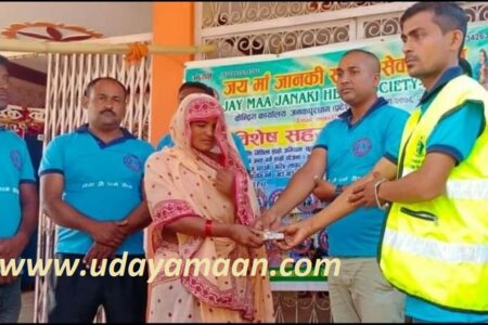 ३ बर्षीय क्यान्सर पीडित रितेश कापरको उपचारका लागि परिवारजनलाई आर्थिक सहयोग