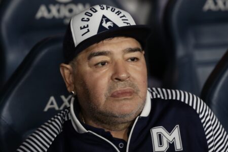 लिजेण्ड फूटबलर डियगो म्यारोडोनाको शल्यक्रिया सफल