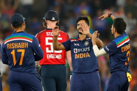 भारतको जितमा डेब्यु खेलाडी इशान किशन र कप्तान विराट कोहलीले अर्धशतकीय इनिङ्स