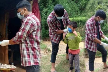 परोपकार युवा समाज अर्घाखाँचीले सचेत गराउदै बाड्यो स्वास्थ्य सामाग्री