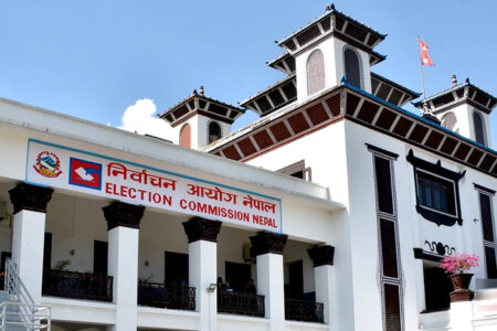 जिल्ला निर्वाचन कार्यालय खारेजीको निर्णय पुनरवलोकन गर्न निर्देशन