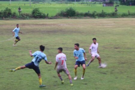 झरना कप : उद्घाटन खेलमा नवयुवा क्लब ठुटिपिपललाई पराजित गर्दै लिस्नु युवा क्लब बिजयी