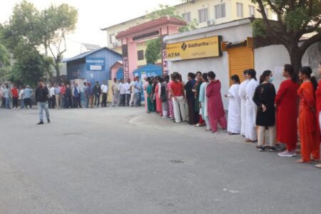 चितवन–२ मा सम्पन्न उपनिर्वाचनमा ७३ हजार ४५६ जनाले गरे मतदान