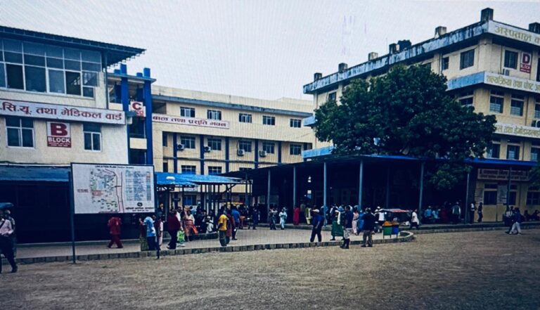 रसुवा बाढीका मृतक ११ जनाको शव लुम्बिनी प्रादेशिक अस्पतालमा ल्याइयो