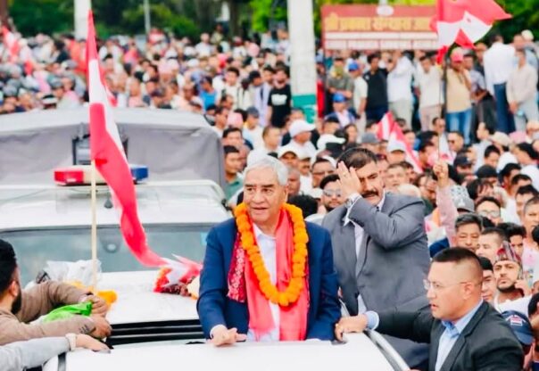 समुन्नत मुलुक बनाउने यात्रामा समर्पित हुन फर्किएँ : शेरबहादुर देउवा