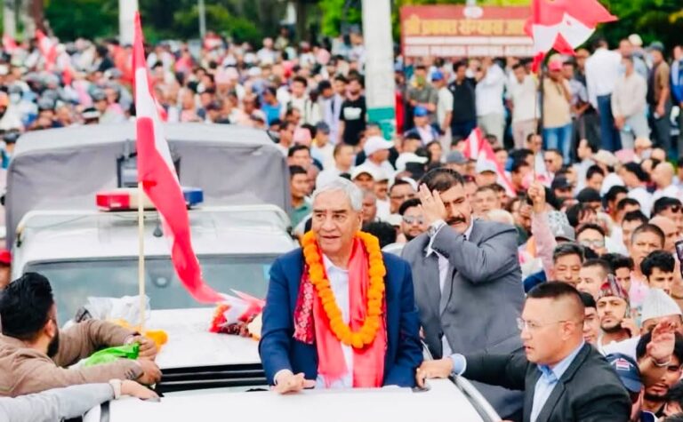 समुन्नत मुलुक बनाउने यात्रामा समर्पित हुन फर्किएँ : शेरबहादुर देउवा